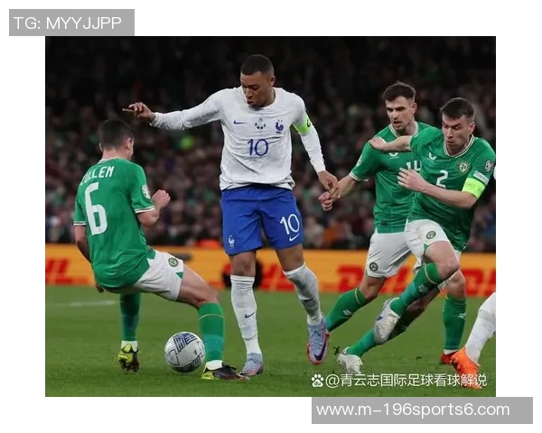 足球重炮手的传奇之路与技术解析追寻进球背后的故事与荣耀 足球重炮手的传奇之路与技术解析追寻进球背后的故事与荣耀